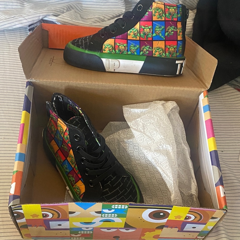 Cartoon Network Multicolor High-Top Sneakers